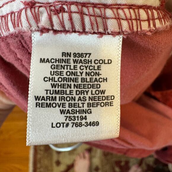 Liz Claiborne Corduroy Straight Leg Pants Rose Size 8P EUC - Picture 5 of 6